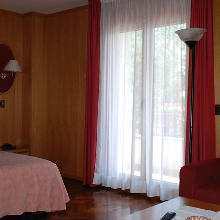 Al Giardino Hotel Fanna ภายนอก รูปภาพ